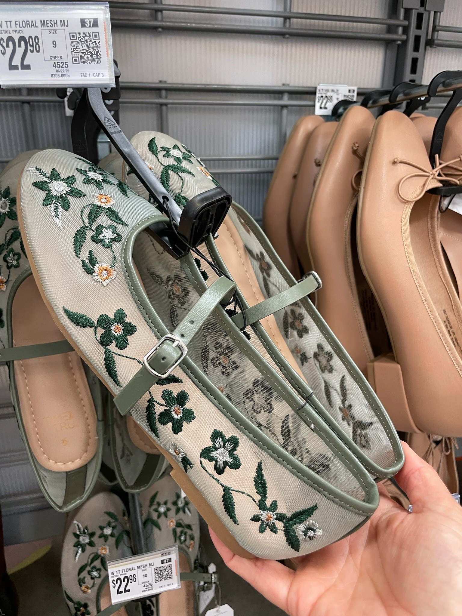 Cute everyday shoes! Great options for teachers for back to school. Sneakers and flats look so cute with dresses. All from Walmart!

Shop dandy, Walmart fashion, shoes, sneakers, back to school, teacher outfit

#LTKFindsUnder50 #LTKStyleTip #LTKShoeCrush