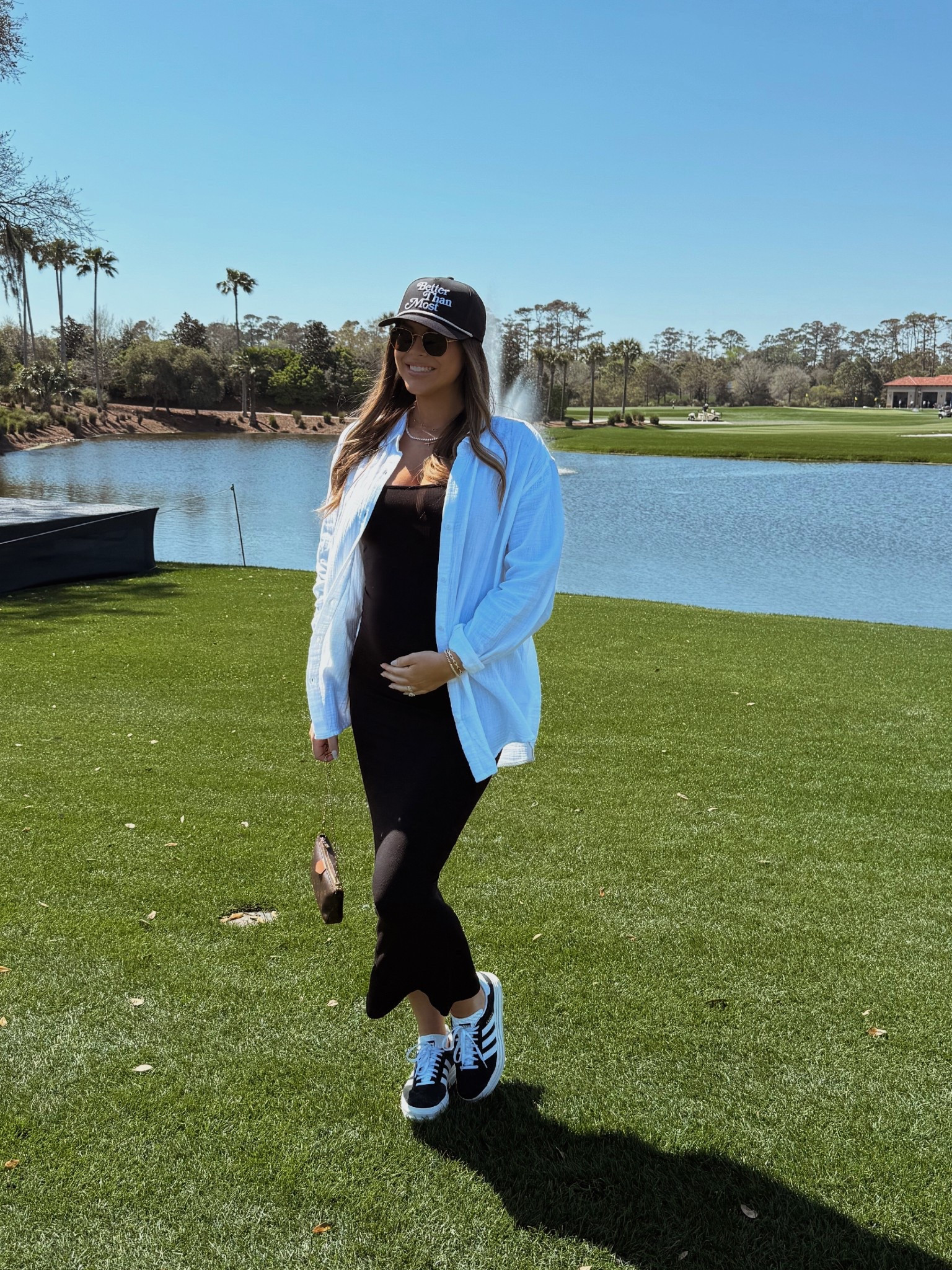 I obviously wear these sneakers with everything lol love the platform! Pregnancy & bump approved outfit ✔️