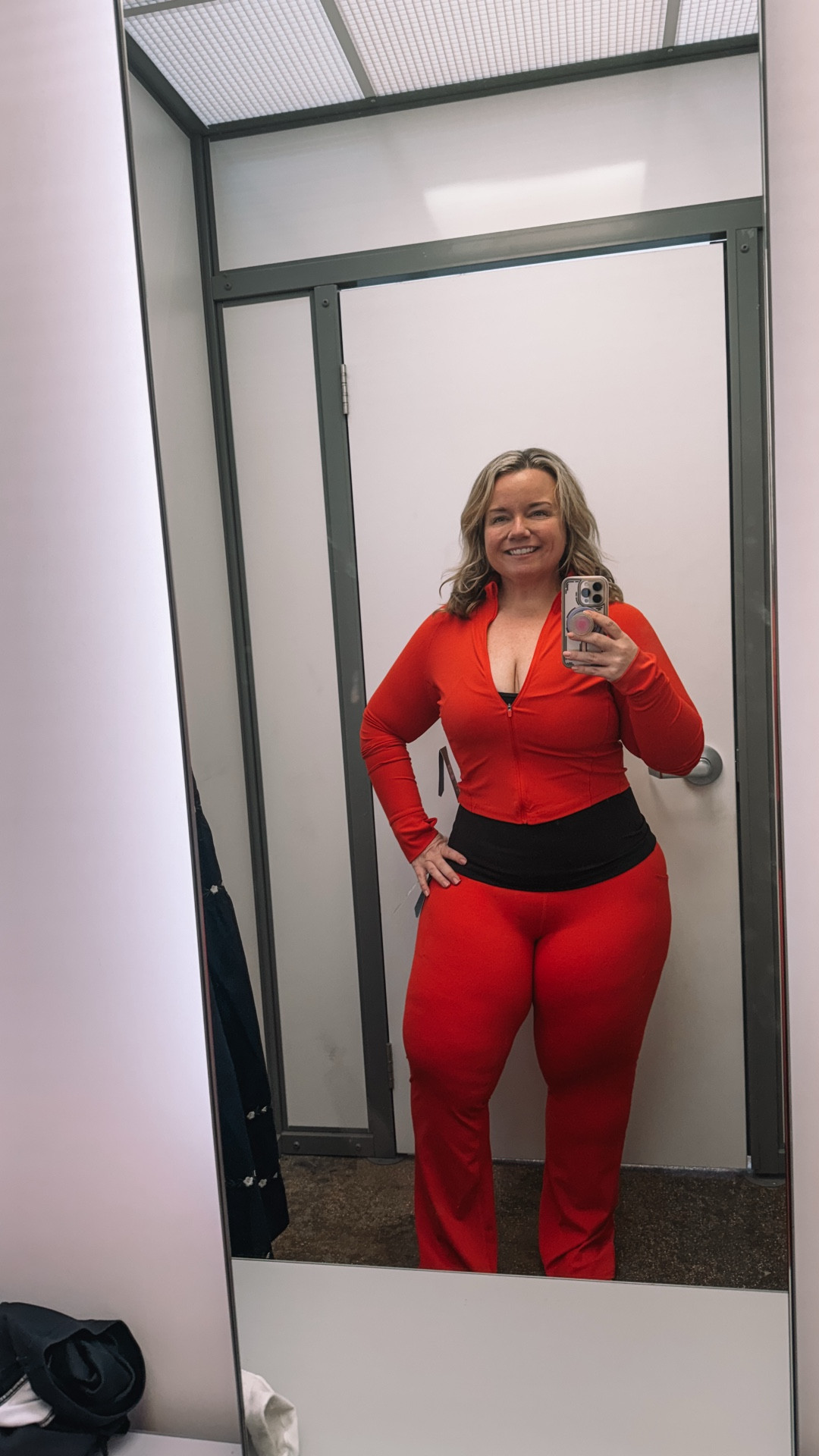 Okay this set is GOOD. We’re talking Lululemon align duplex The jacket gives support without feeling suffocating, and the pants are actually comfortable and flattering (which is rare). Great for walking, errands, or pretending you’re about to have your life together at the gym.

Top + jacket: Large | Pants: XXL | 5’3 | 36DDD | 32” waist | 49” hips

#WalmartActivewear #MidsizeFitness #CurvyActivewear #GymOutfits #AffordableActivewear #MomLifeStyle #RealisticFitness #WalmartFinds #EverydayMovement #ConfidenceInClothes

#LTKfitnessgoals #LTKActive #LTKMidsize