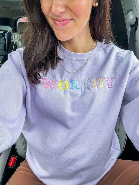 Worthy sweatshirt with 100% of proceeds helping trafficking victims 💜 Mother’s Day gift that makes a difference! 

Lavender sweatshirt // comfy sweatshirt // gold chain necklace // brown leggings // Mother’s Day gift 

#LTKFind #LTKGiftGuide #LTKstyletip