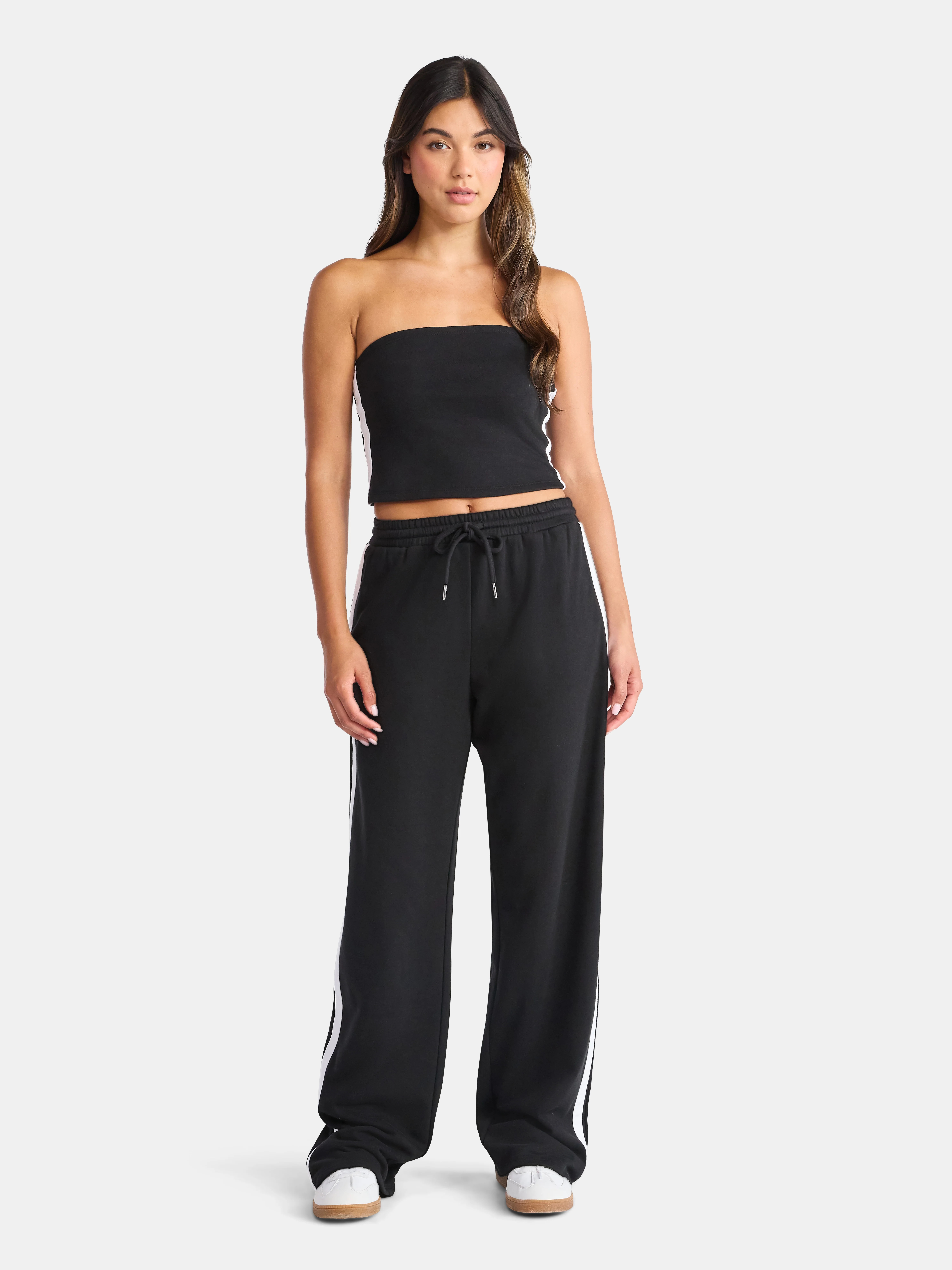 No Boundaries French Terry Tube Top and Pants Set, 2-Piece, Women's | Walmart (US)