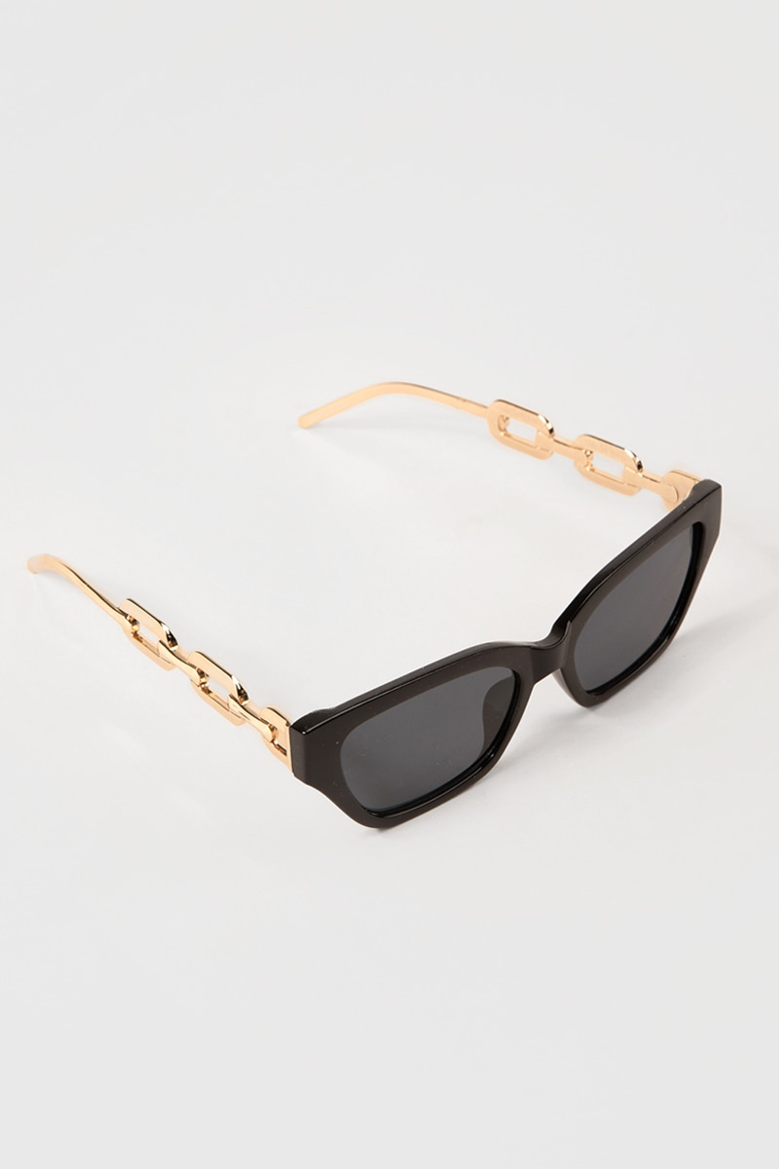 Ava Chain Link Sunglasses | Francesca's