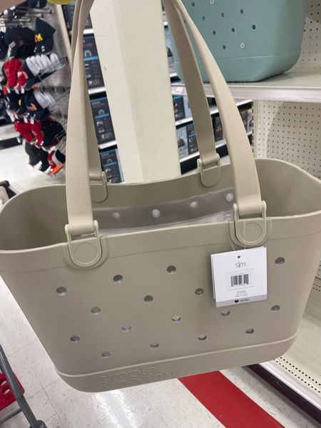 Simple Modern launched this DUPE bogg bag and it’s perfect! There’s even a zippered pouch inside. Great Mother’s Day gift idea! 

#LTKhome #LTKgiftguide #LTKfamily
