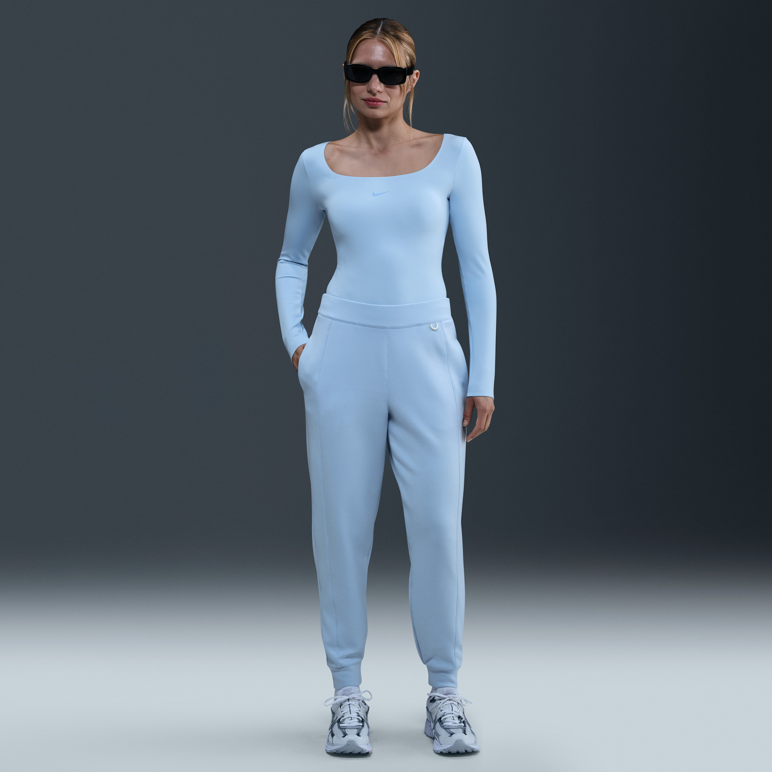 Nike Women's Form Long-Sleeve Bodysuit in Blue | HQ8296-441 | Nike (US)