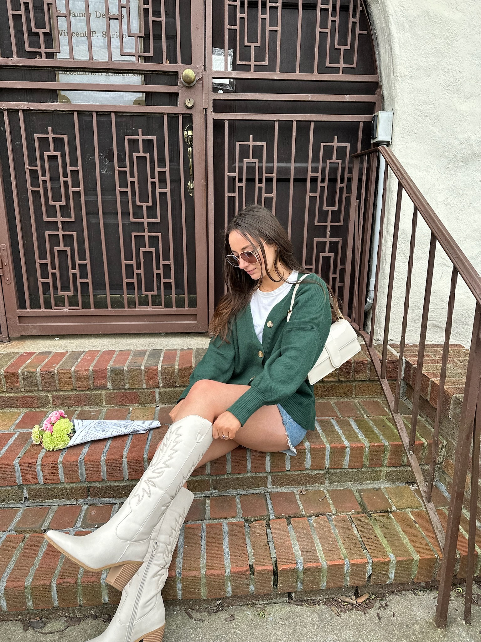 coastal outfits, city girl style, chic coffee shop looks, SoHo streetwear inspo, preppy outfits, minimalist everyday style, trendy outfits 2026, casual chic New York outfits, neutral wardrobe, capsule closet inspo, pinterest aesthetic, Pinterest outfit, outfit ideas, outfit inspo, outfit inspiration, ootd inspo, casual style, casual outfit ideas, everyday outfit,

#LTKootd