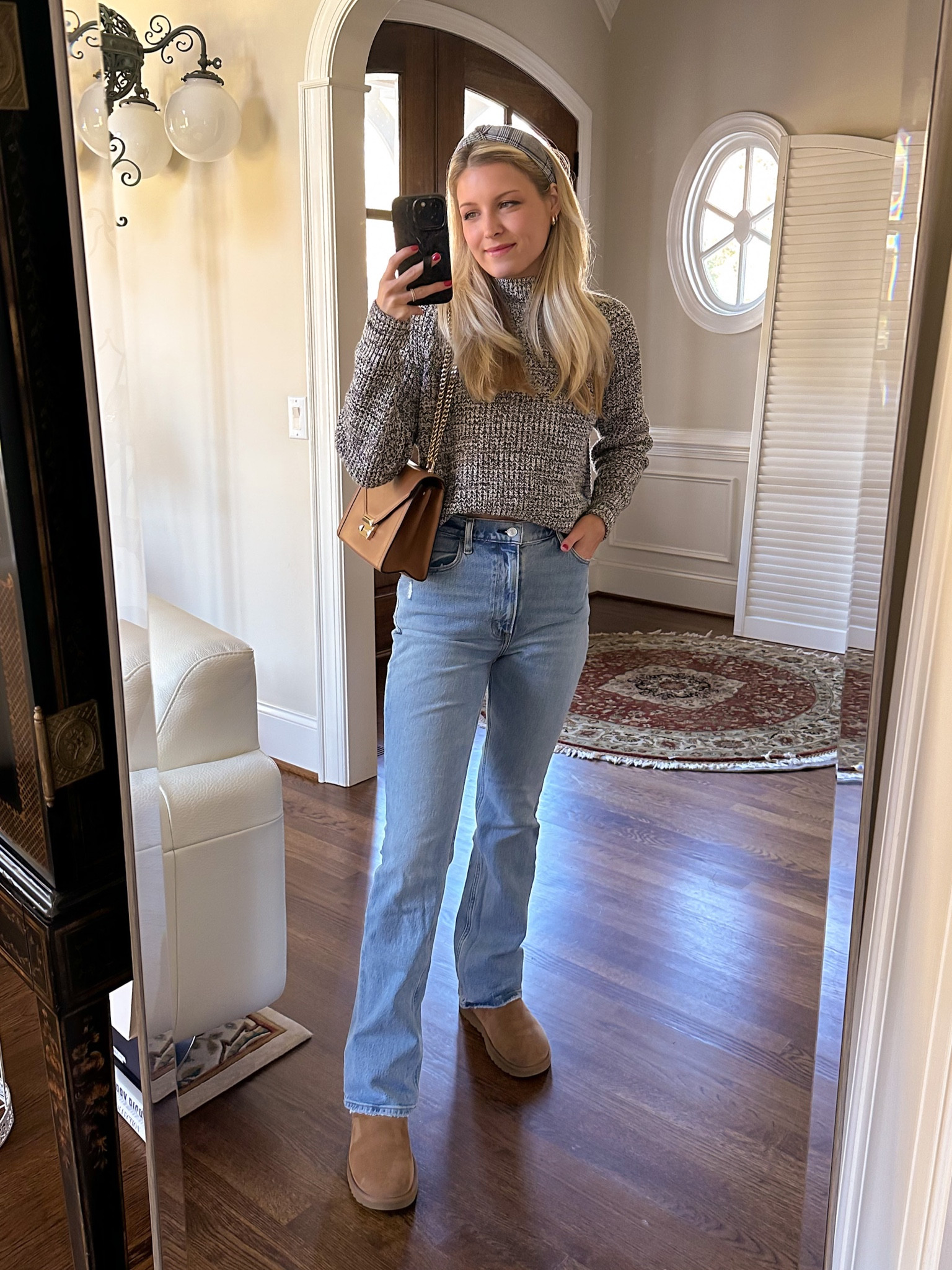 Cozy winter outfit. Flare jeans, classic mini uggs

#LTKunder100 #LTKstyletip #LTKSeasonal