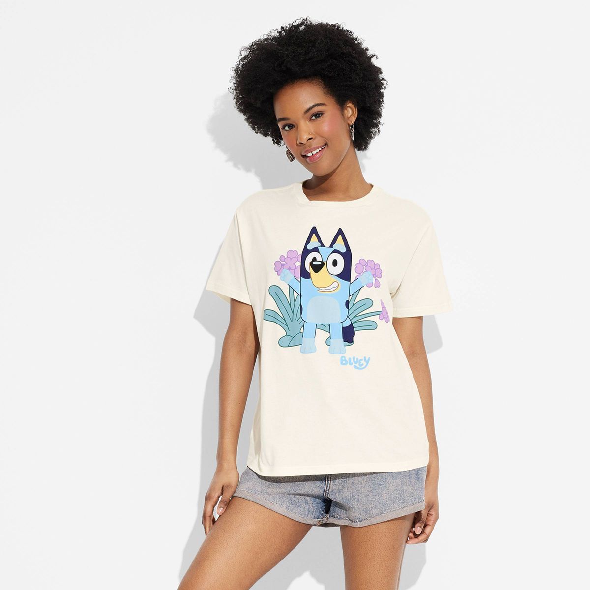 Women's Bluey Flower Boyfriend Short Sleeve Graphic T-Shirt - Ivory | Target