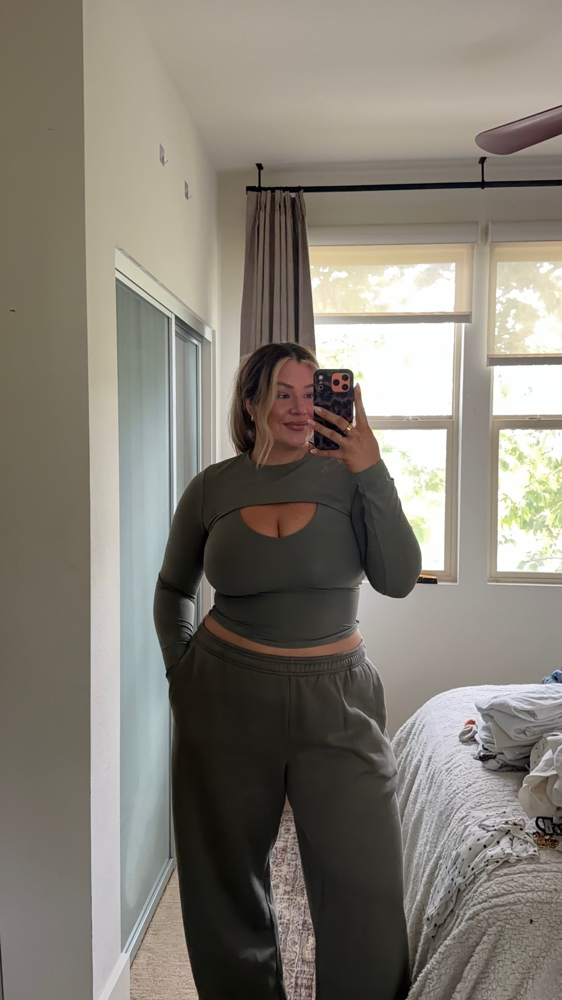 Workout set of the day!’ Wearing an xl in the bra, xxl in the shrug, and an xl long in the sweats 

#LTKMidsize #LTKootd #LTKActive