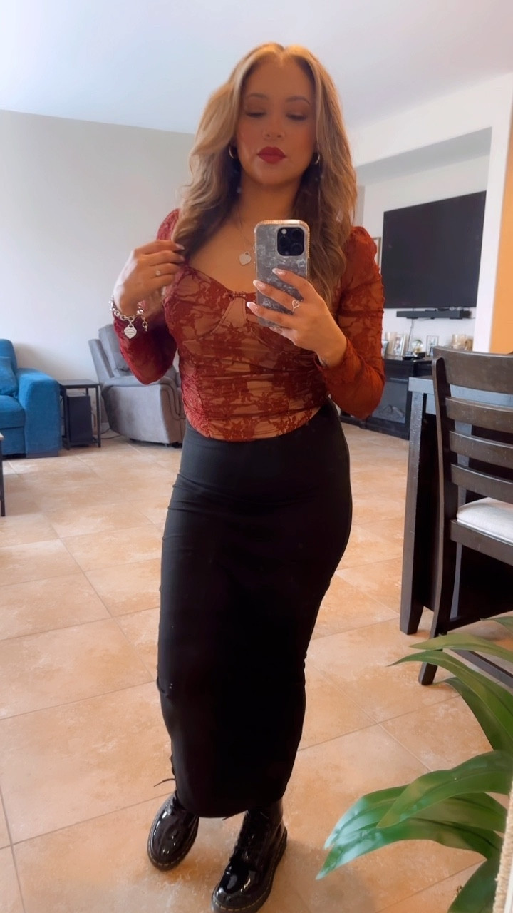 Weekend open house showing! Always tie in the cute and comfy when we gonna be out for a while 😘

#LTKworkwear #LTKstyletip #LTKbeauty