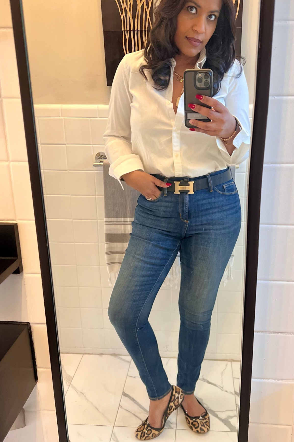 Ladies, these are my favorite Target jeans. The feel so good and super comfy. I have a ton of jeans and grab these above all when I know I’m going to be running around with my also super comfy ballet flats and - today - a classic crisp white button down collar shirt 👌🏽


#LTKunder50 #LTKshoecrush #LTKstyletip