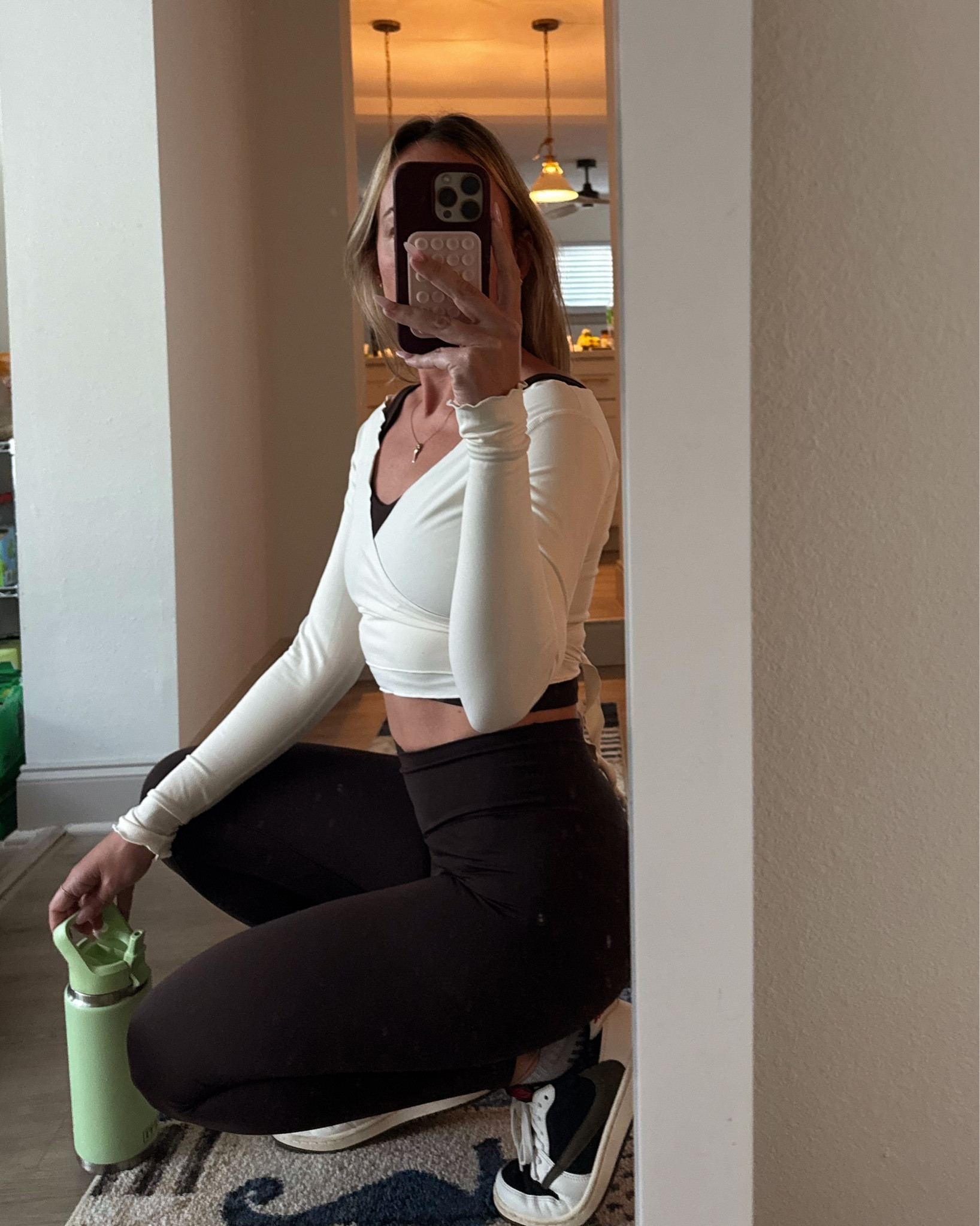 Neutrals 🤝 fall, I don’t make the rules. Love monochromatic or mixing all the neutrals. 🥥🦦🫒🐏🤎🖤

#LTKActive #LTKShoeCrush #LTKStyleTip