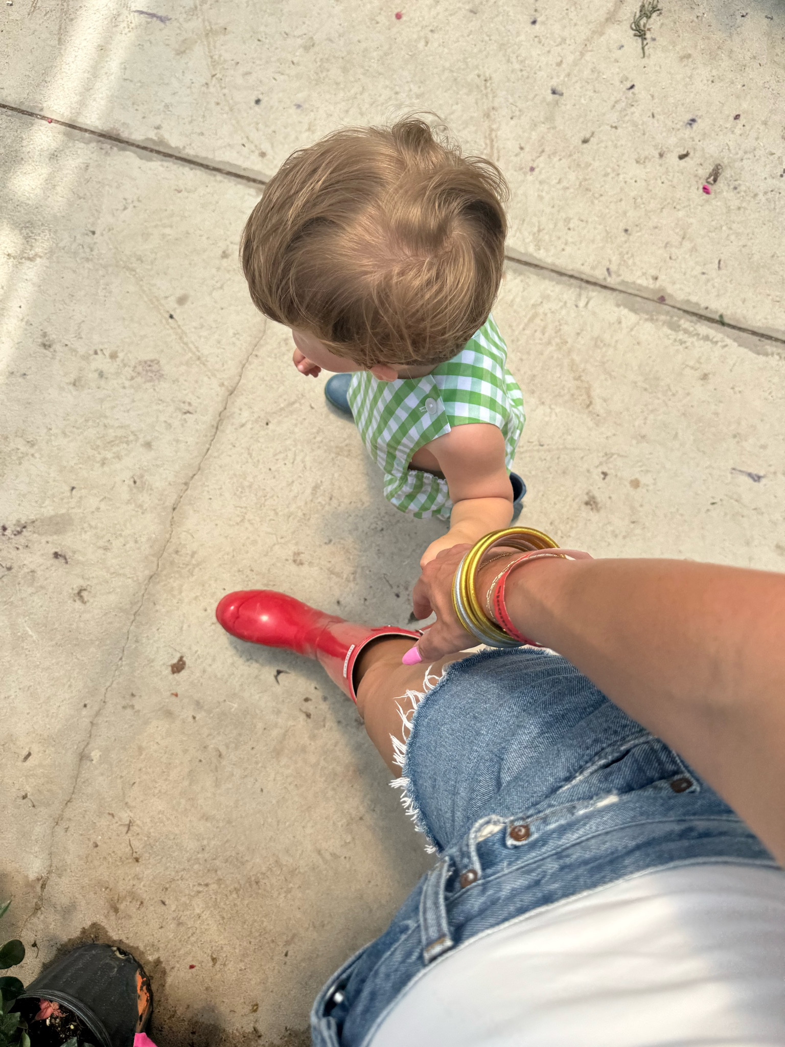 Mom Jean shorts | agolde shorts | hunter boots

#LTKootd #LTKmomlife #LTKdayinmylife