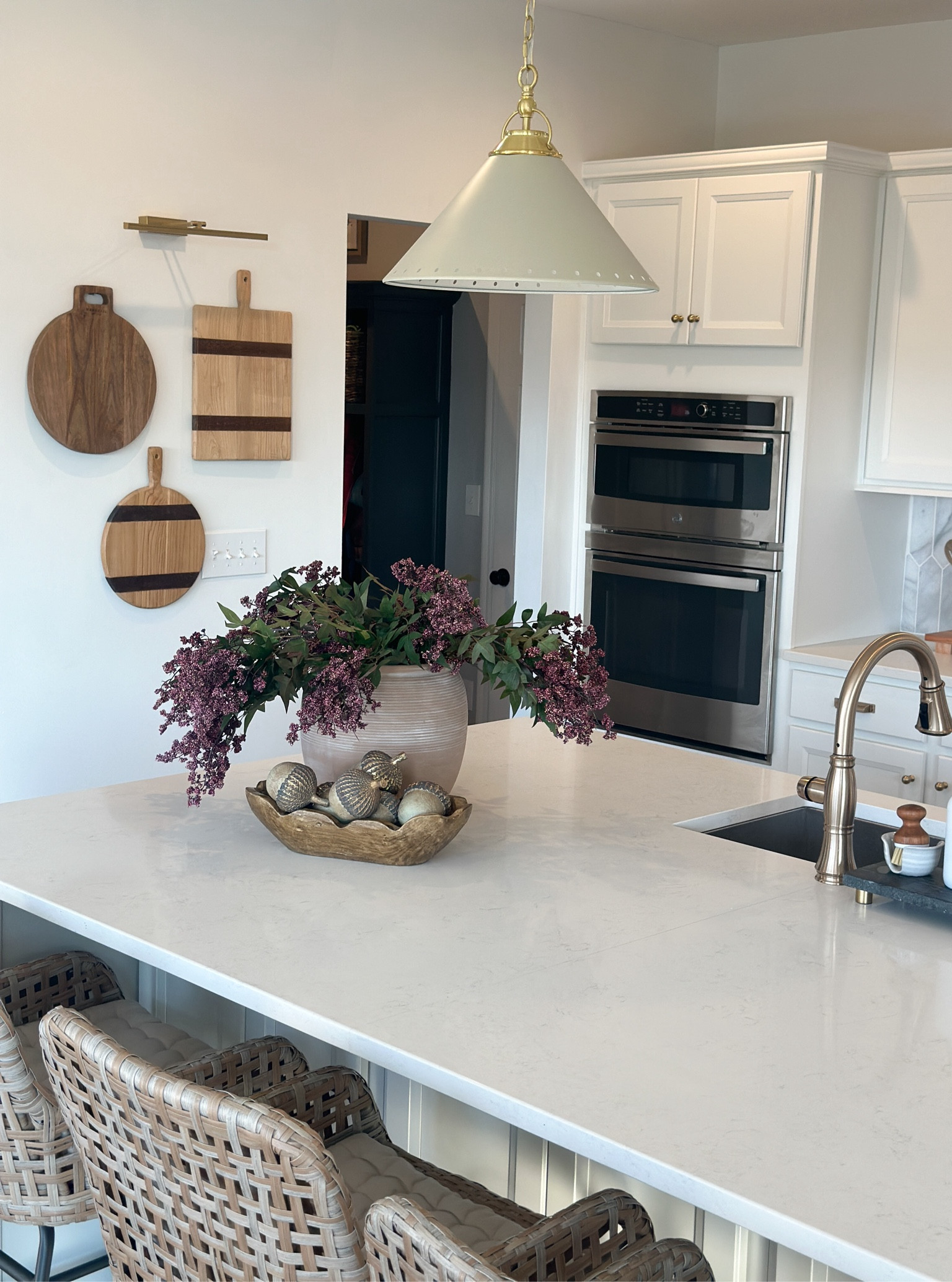 Fall stems, kitchen decor, Ada pendant light, cutting board, Rechargable picture light 

#LTKHome