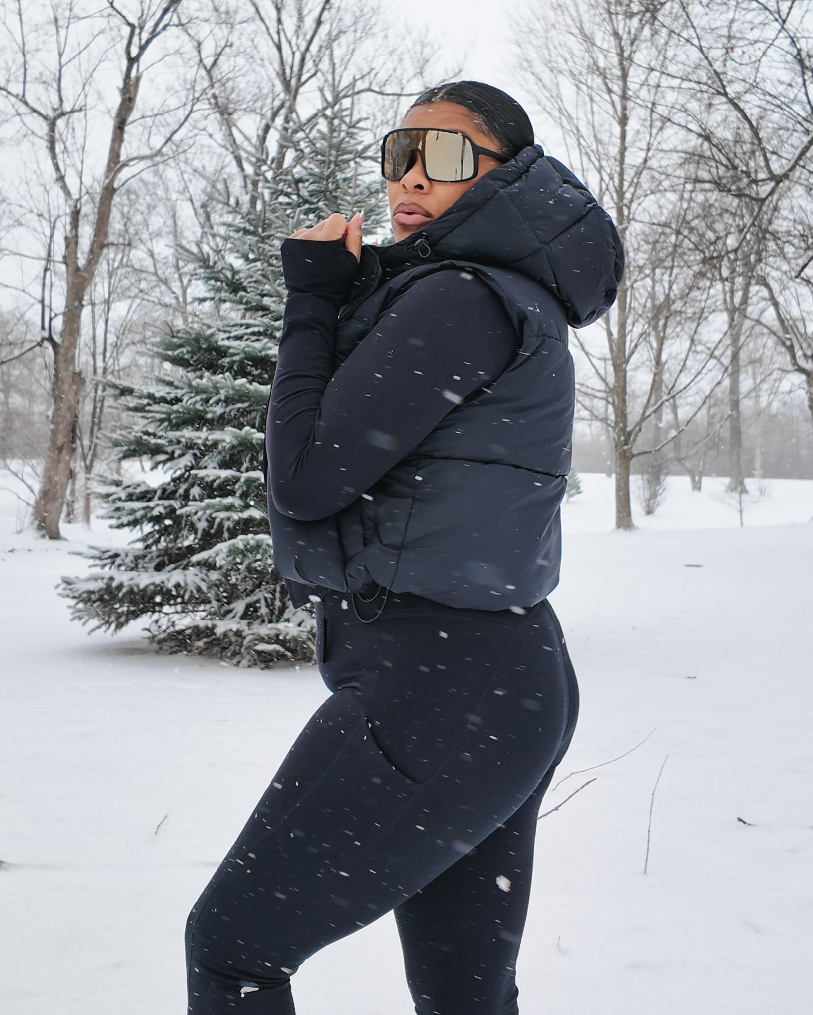 Me 🤝 Fleece-lined activewear 
It was freezing outside in Buffalo and I was legit unphased 👌🏽

#LTKMidsize #LTKActive #LTKootd