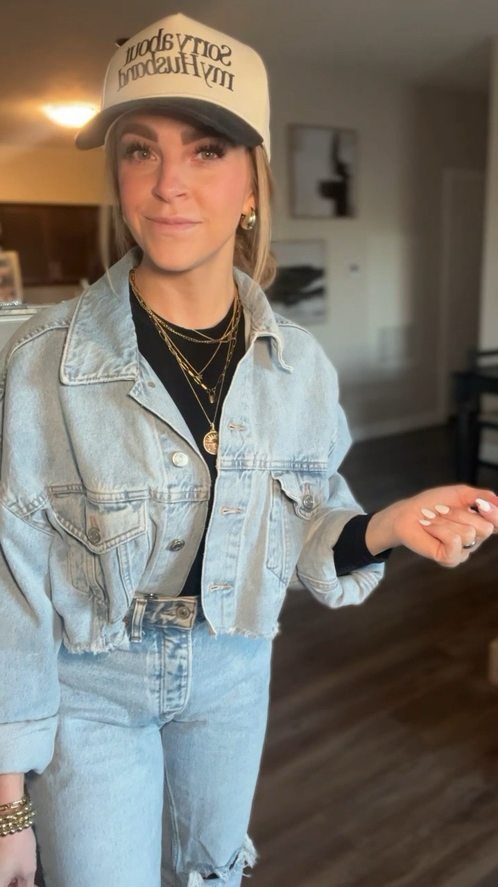 Canadian Tuxedo ,, denim on denim ,, light wash denim outfit ,, jewelry stacking ,, gold jewelry 


#LTKFindsUnder100 #LTKStyleTip