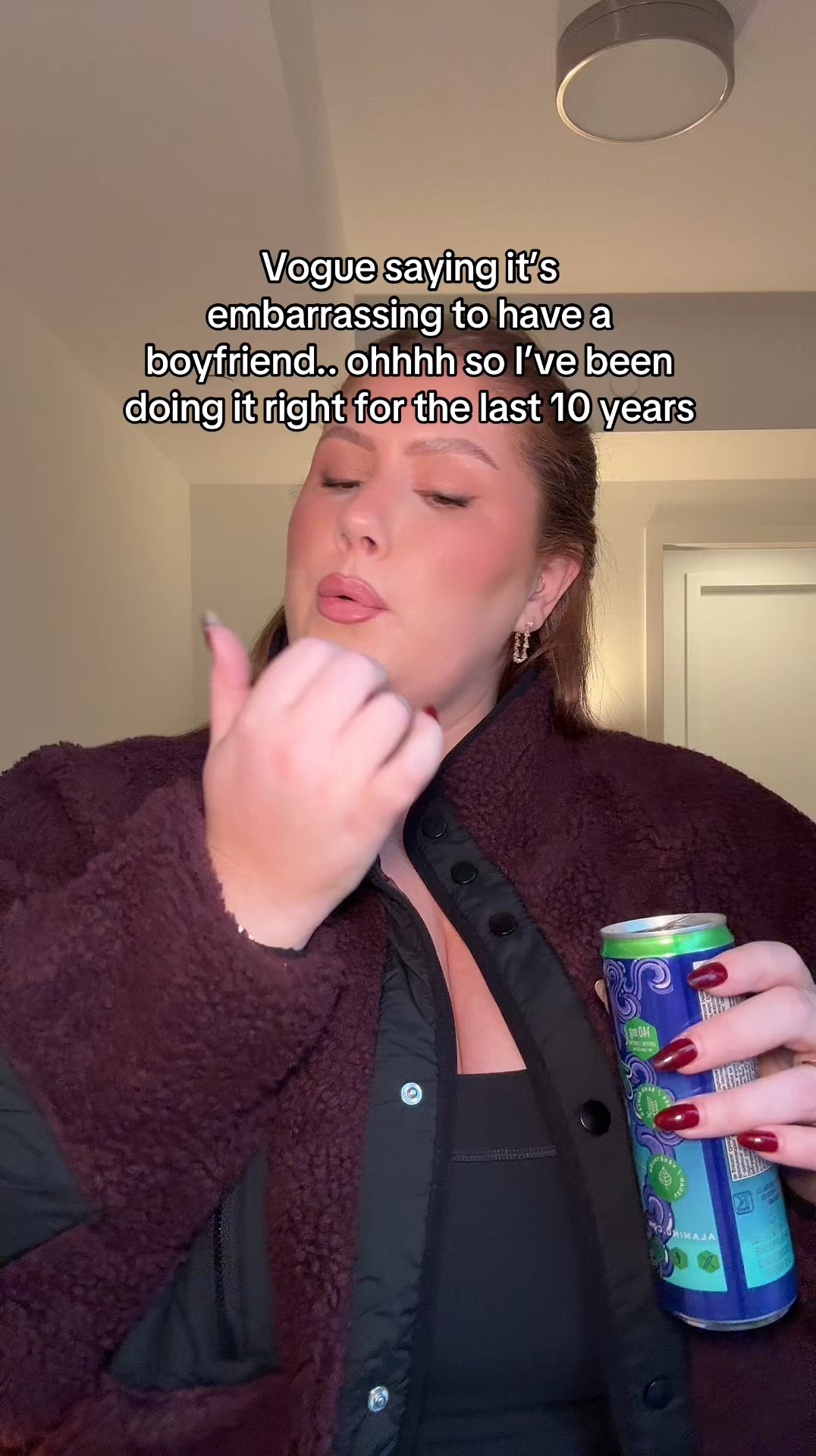 Berry purple teddy fleece zip up jacket with black details

#LTKfitness #LTKplussize #LTKmidsize