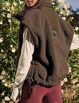 Xiaoxuemeng Fleece Vest Women Oversized Sleeveless Sherpa Jacket Button Down Vest Outwear with Po... | Amazon (US)