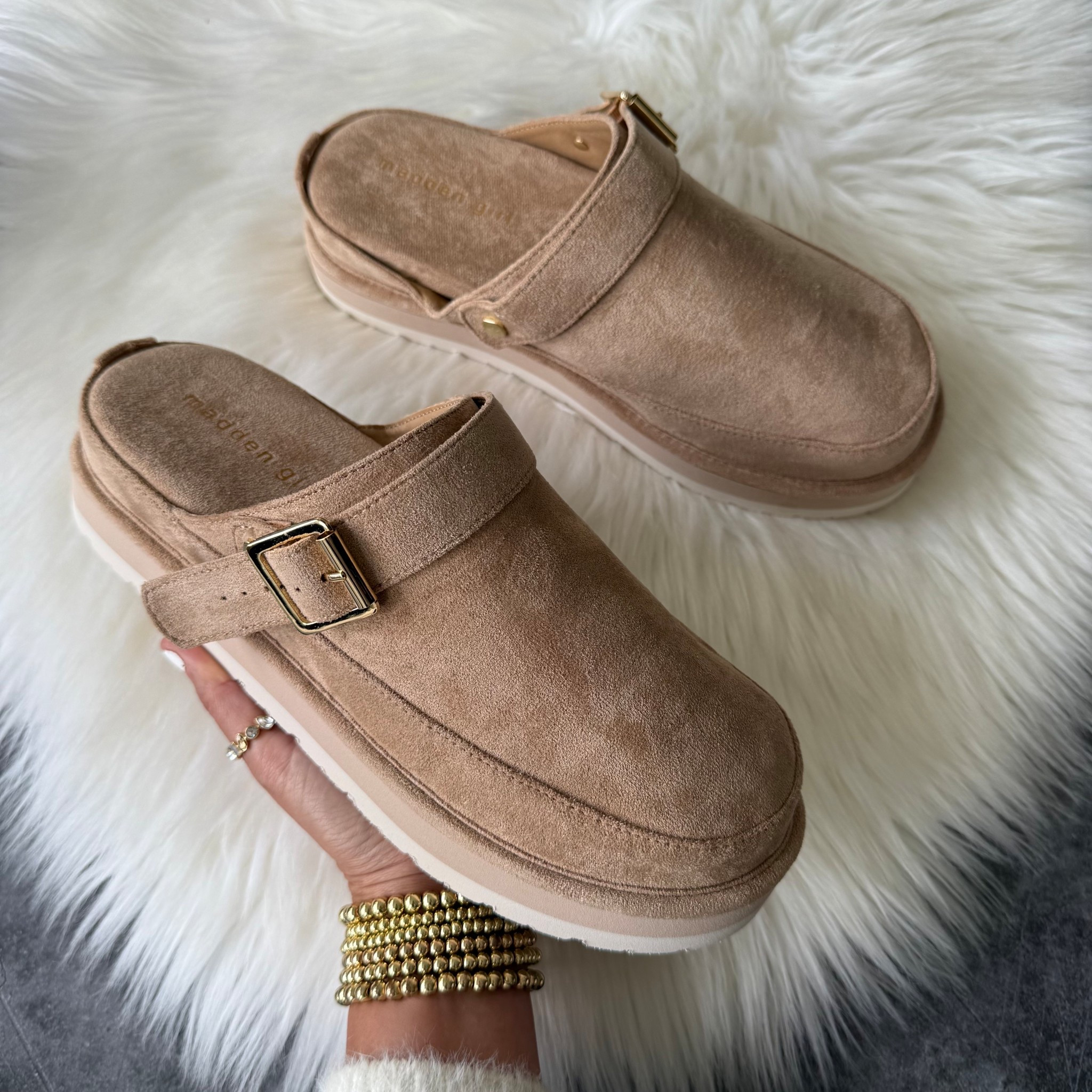 Madden Girl Women's Grahamm Platform Slingback Casual Clog $49 size up 1/2 size
