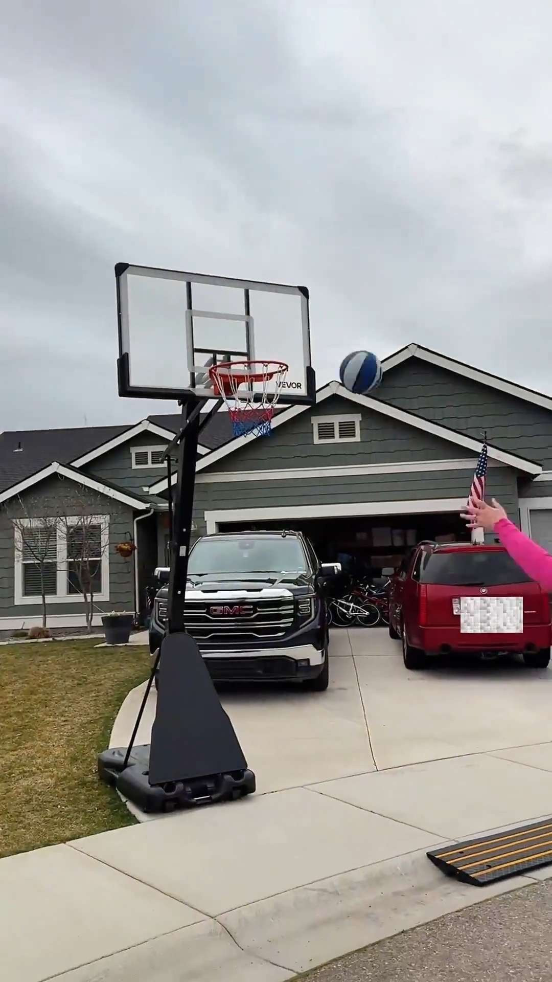 🏀 An adjustable basketball hoop perfect for growing kids

 

 #LTKfitnessgoals #LTKHome #LTKKids