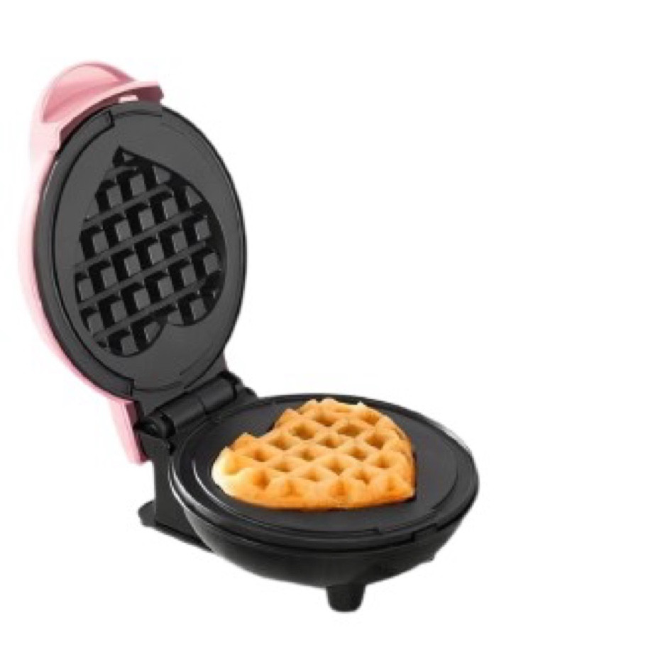 Heart waffles 

#LTKcanada #LTKwinter #LTKcasa