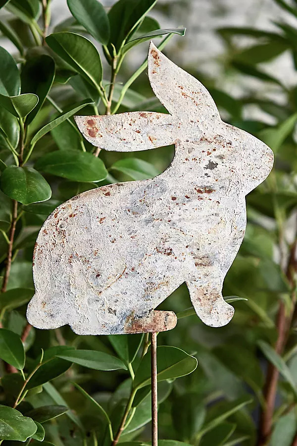 Sitting Bunny Iron Stake | Terrain