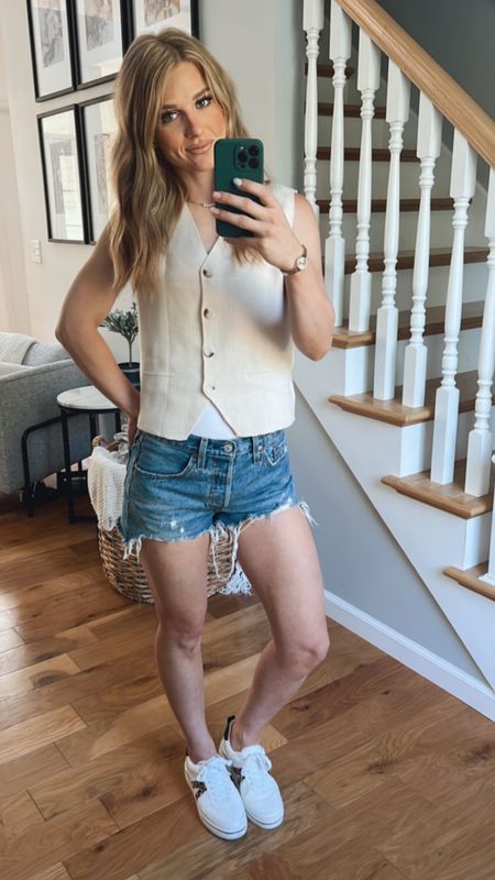 Summer Outfit. Denim Shorts. Summer Vest. White Shoes.  