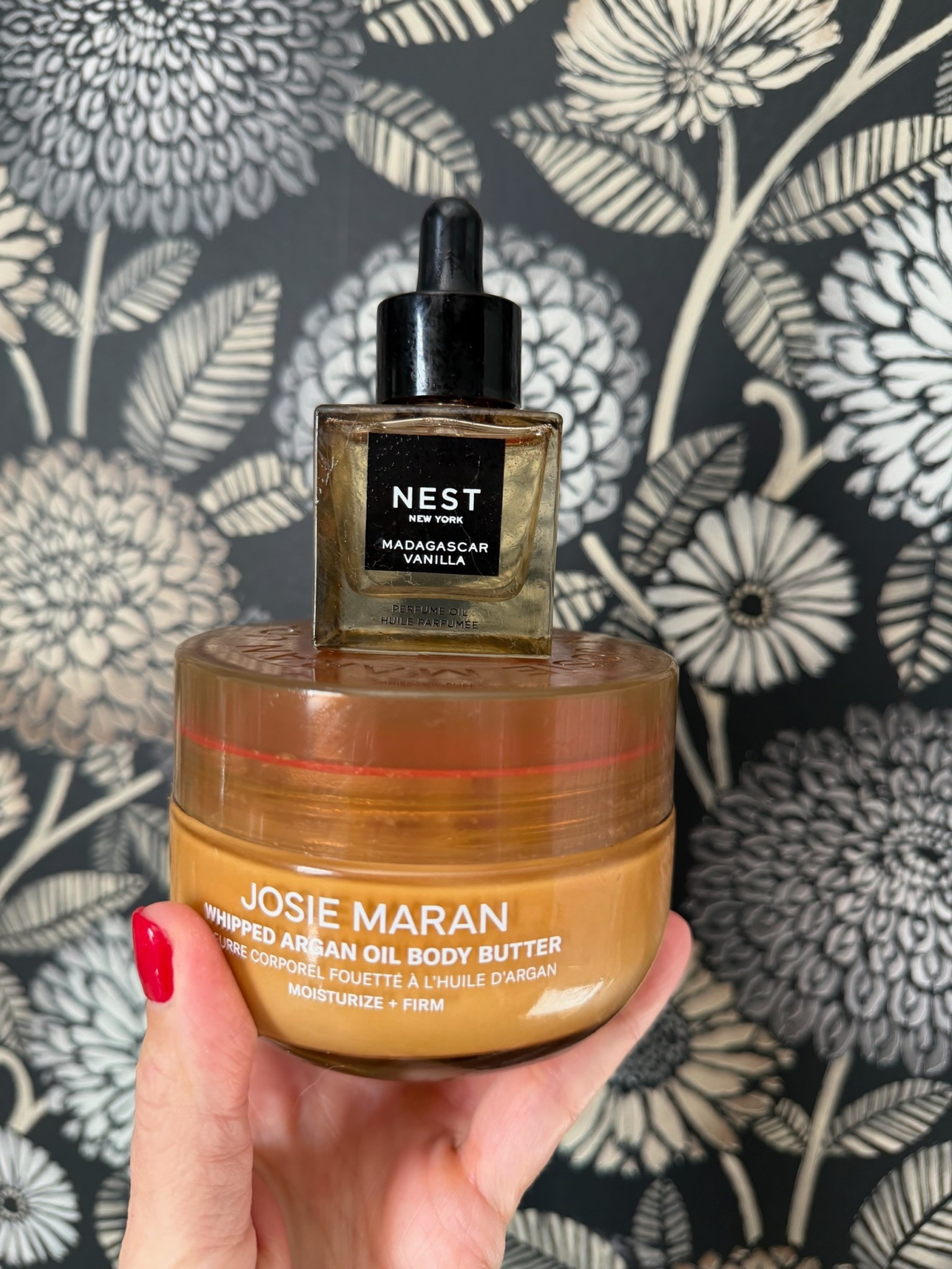 Body butter and perfume to smell good all day, gifts for her, holiday gifts, Christmas gift, luxe fragrances, themominstylee

#LTKHoliday #LTKBeauty #LTKdayinmylife