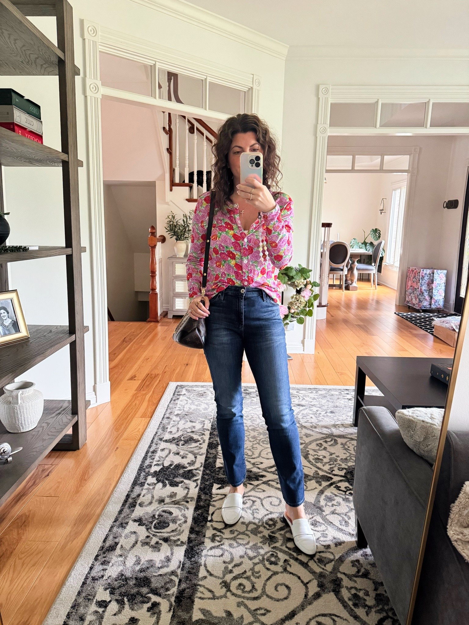The kind of office outfit that makes getting dressed easy 🤍

Comfortable enough for a long workday but still feels polished.

#LTKootd #LTKWorkwear #LTKmomlife