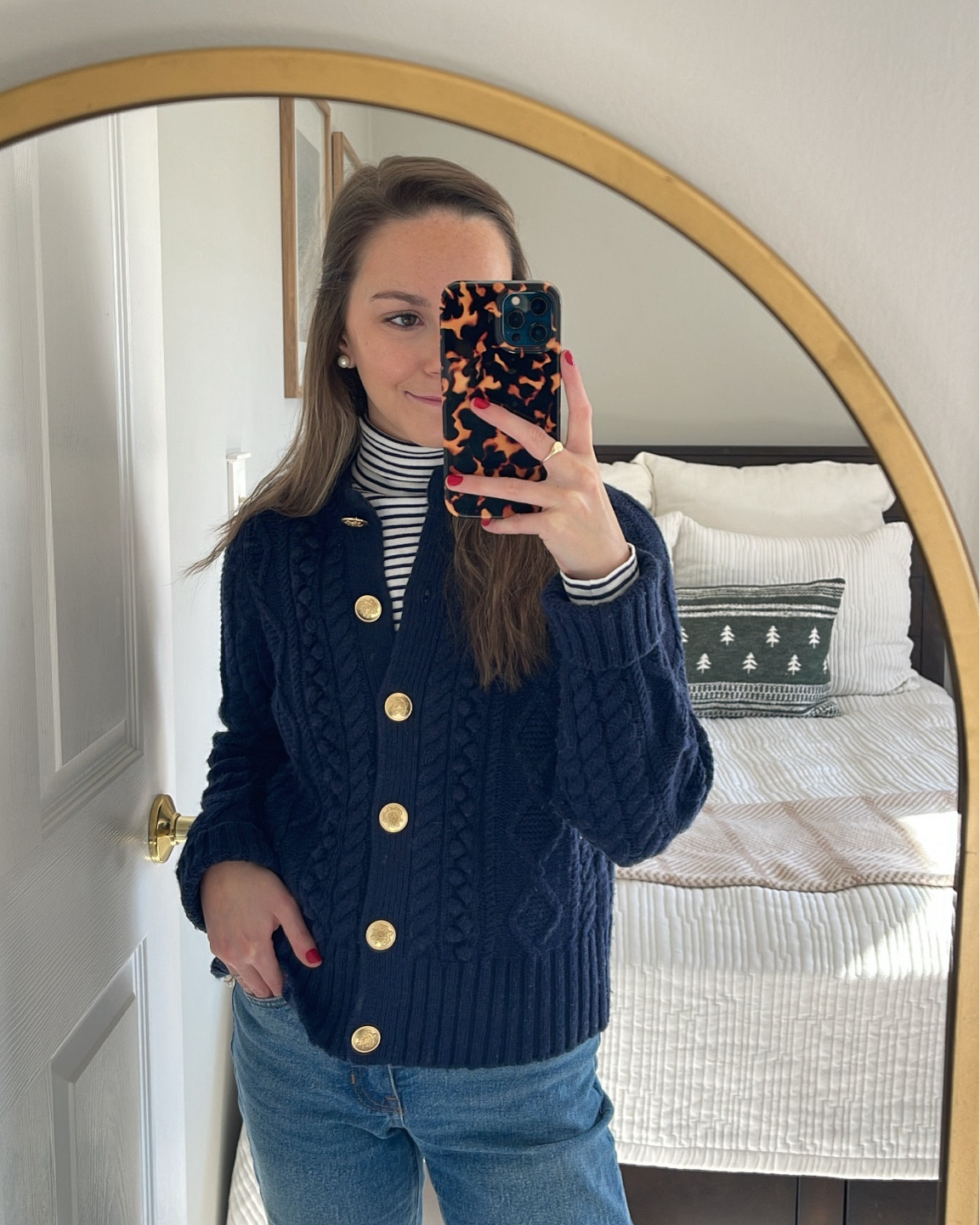 all bundled up for this chilly Tuesday! 🥶

#sweater #sweaterweather #cardigan #cardigansweater #turtlenecks #jcrew #vineyardvines #winteroutfit #winterstyle

#LTKstyletip #LTKSeasonal #LTKworkwear