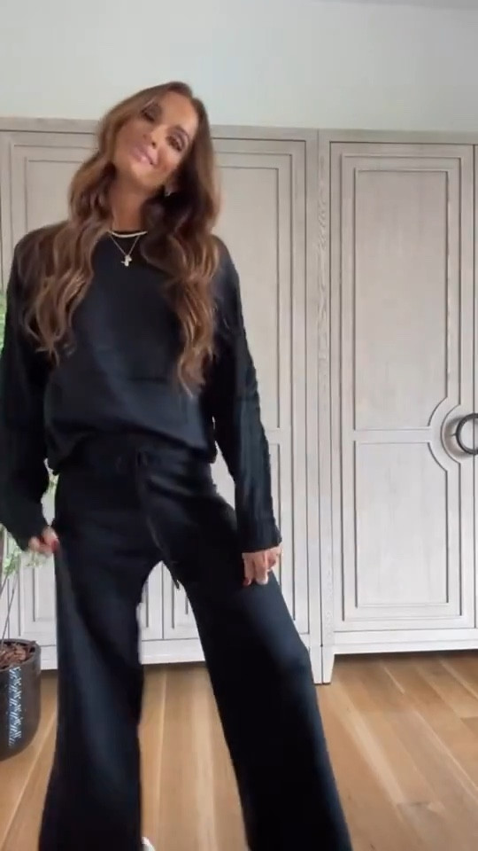 amazon matching sets / loungewear all under $50! 🤍


#amazon #matchingset #loungewear #sweatpants #winteroutfit

#LTKFindsUnder50 #LTKFindsUnder100