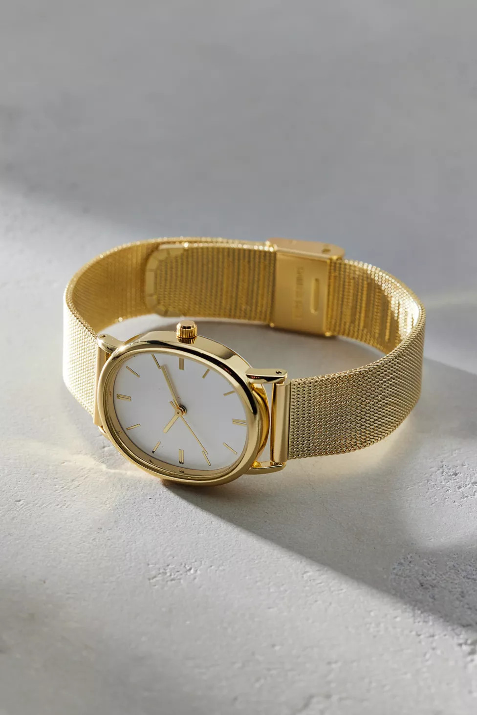 Estelle Metal Mesh Band Watch | Urban Outfitters (US and RoW)