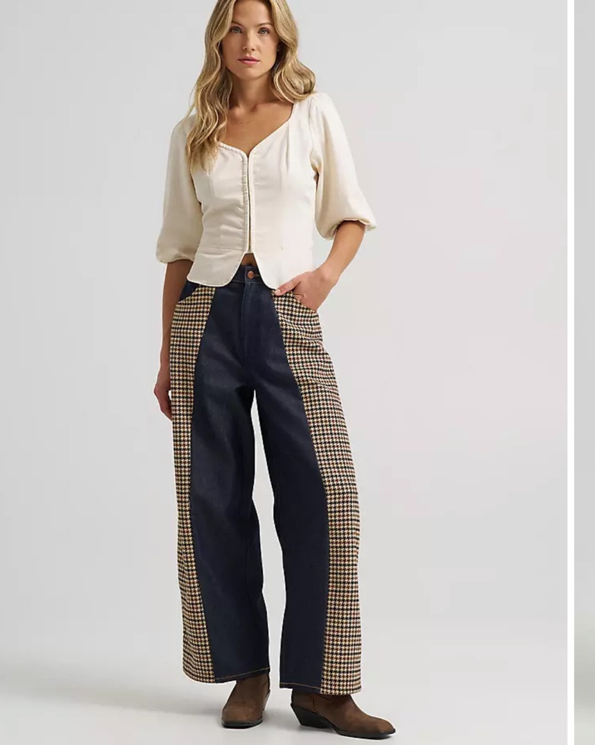 The houndstooth 😍 are you kidding me?!?! @Wrangler the Alabama fan in me NEEDS these!! The jeans are included in the BOGO 50% off on jeans sale! Perfect time to buy!

#LTKU #LTKSaleAlert #LTKootd