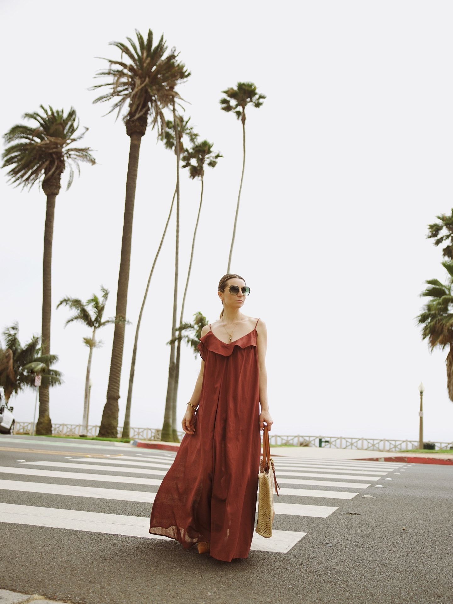 When you dress like your favorite 🍦! Chocolate
@dissh 
#bohovibes #bohodress #frenchgirlstyle #chocolatedress #ruffledress #fashioninspo #transitionalstyle #augtober #dissh