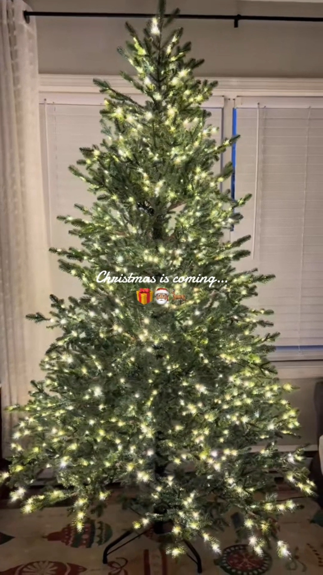 Viral twinkling Christmas tree in a 7.5 ft also comes in 9ft, 12ft & 15ft at Home Depot! Twinkling grand dutchess 

LTK Christmas, LTK home, LTK Christmas decor, Christmas tree, Home Depot viral Christmas tree, grand dutchess 

#LTKSaleAlert #LTKSeasonal #LTKHome
