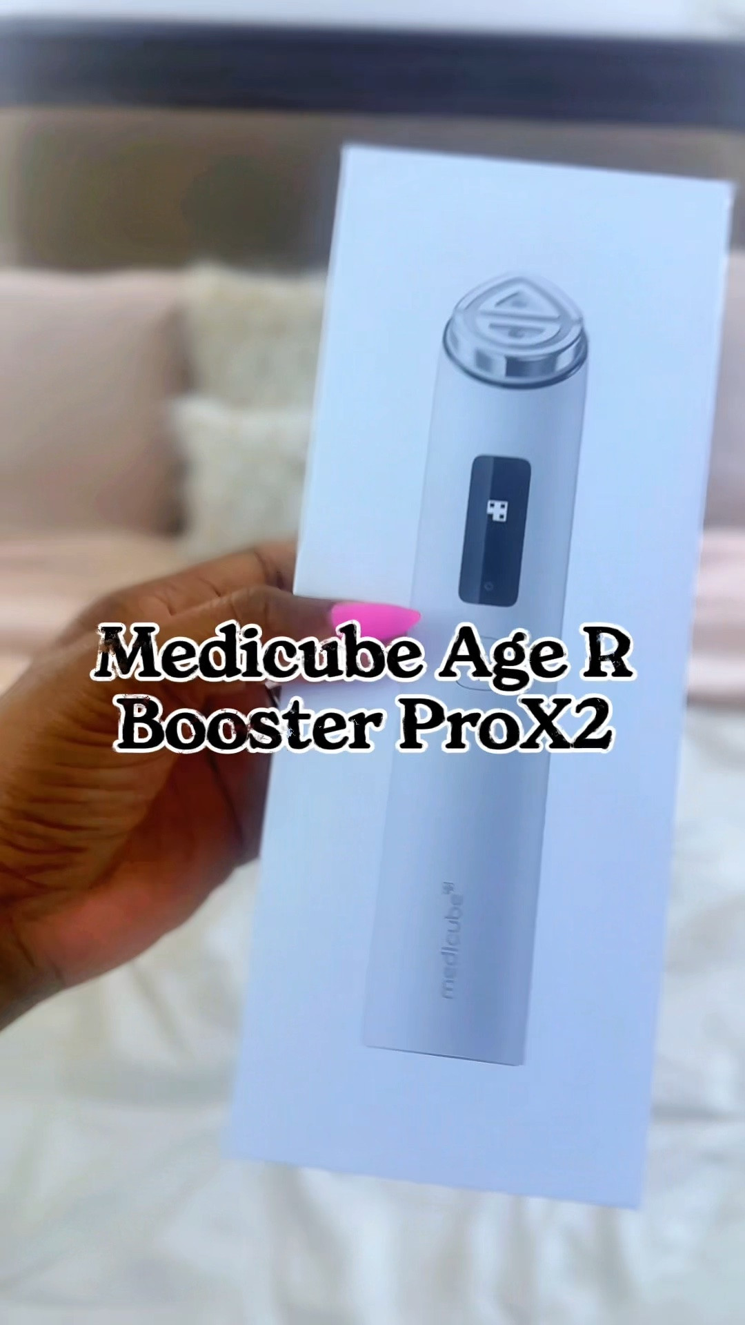 Unboxing my Medicube Booster ProX2... can't with go use her! And how aesthetically pleasing is the white?!

#medicube #boosterpro #unboxingvideo.

#LTKvlog #LTKBeauty #LTKselfcare