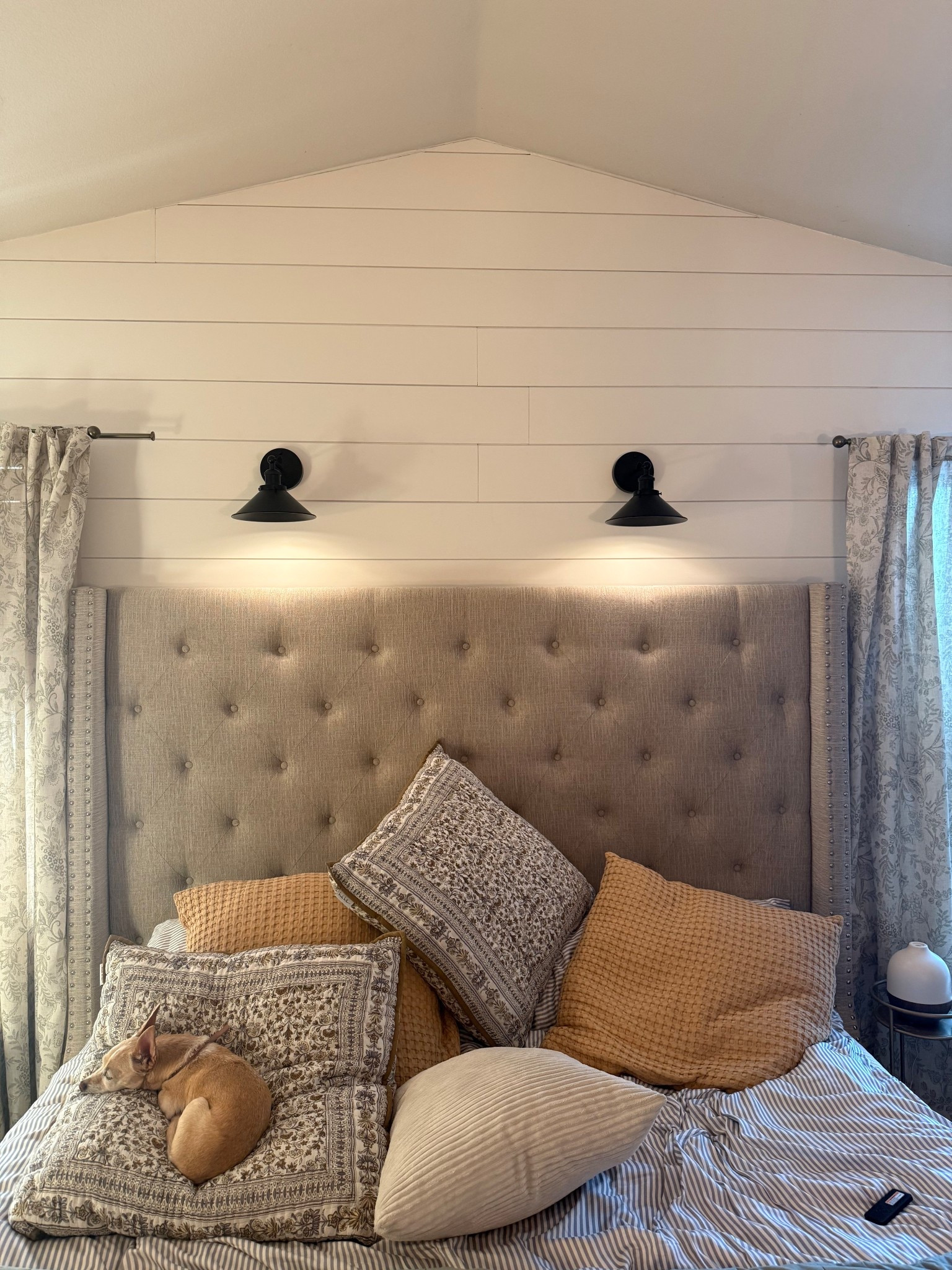 Obsessed with these lights 

#LTKFindsUnder50 #LTKSaleAlert #LTKHome