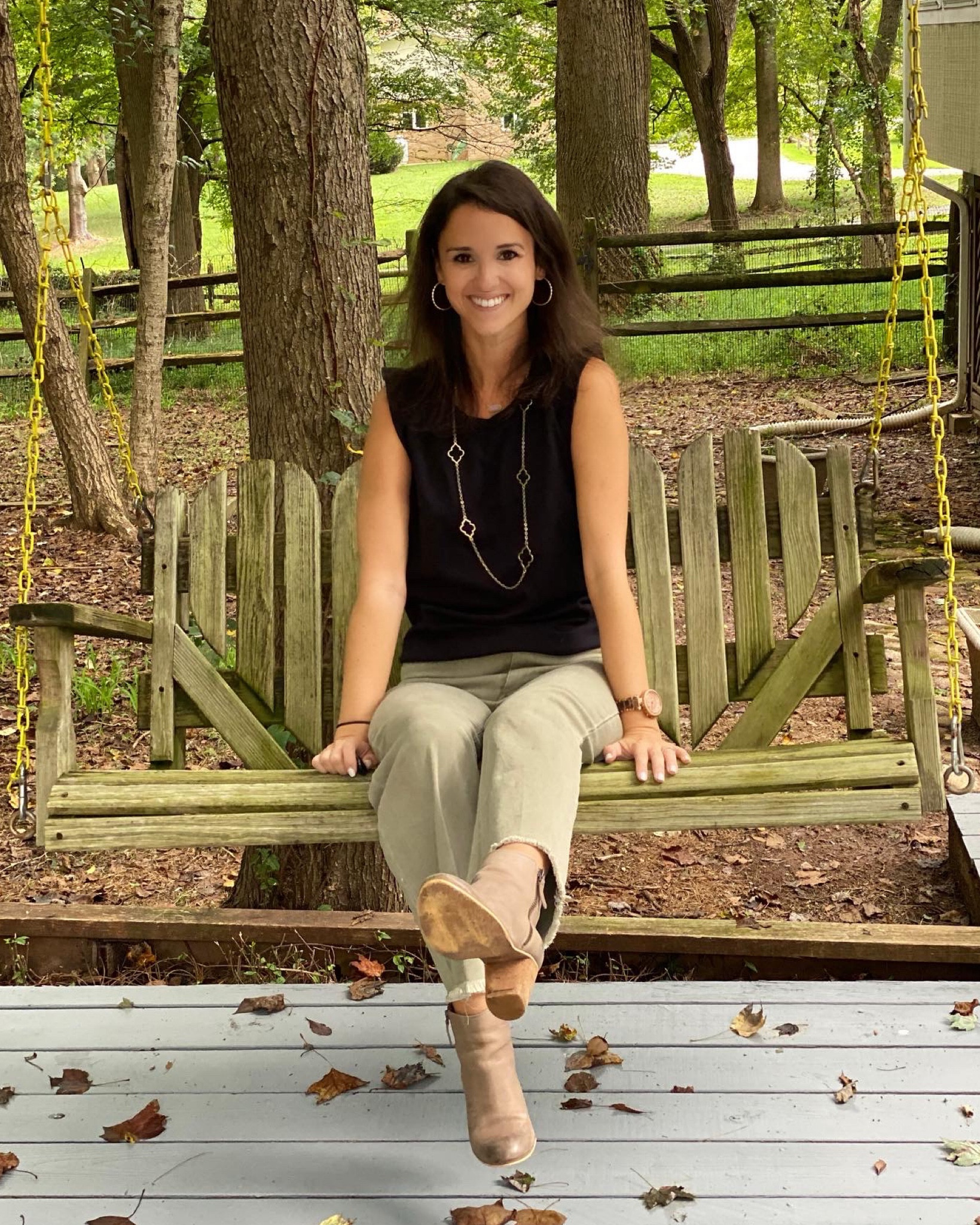 Swinging into the weekend like….
*
*
These green twill pants are a true blogger favorite, and if you like them based on the photos- I guarantee you’ll love them even more in person. 
*
*
Want to re-create this look? All of the links you need are here! 
+
*
Happy Friday, lovelies! I hope you have a great & relaxing weekend! 
*
*


#LTKSeasonal #LTKunder100 #LTKSale