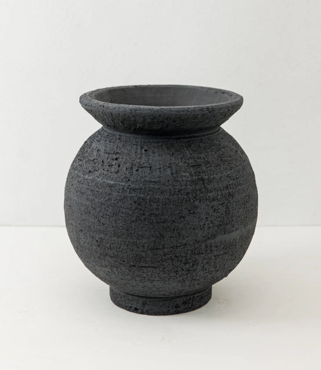 Black Textured Pot | Eco Chic Home