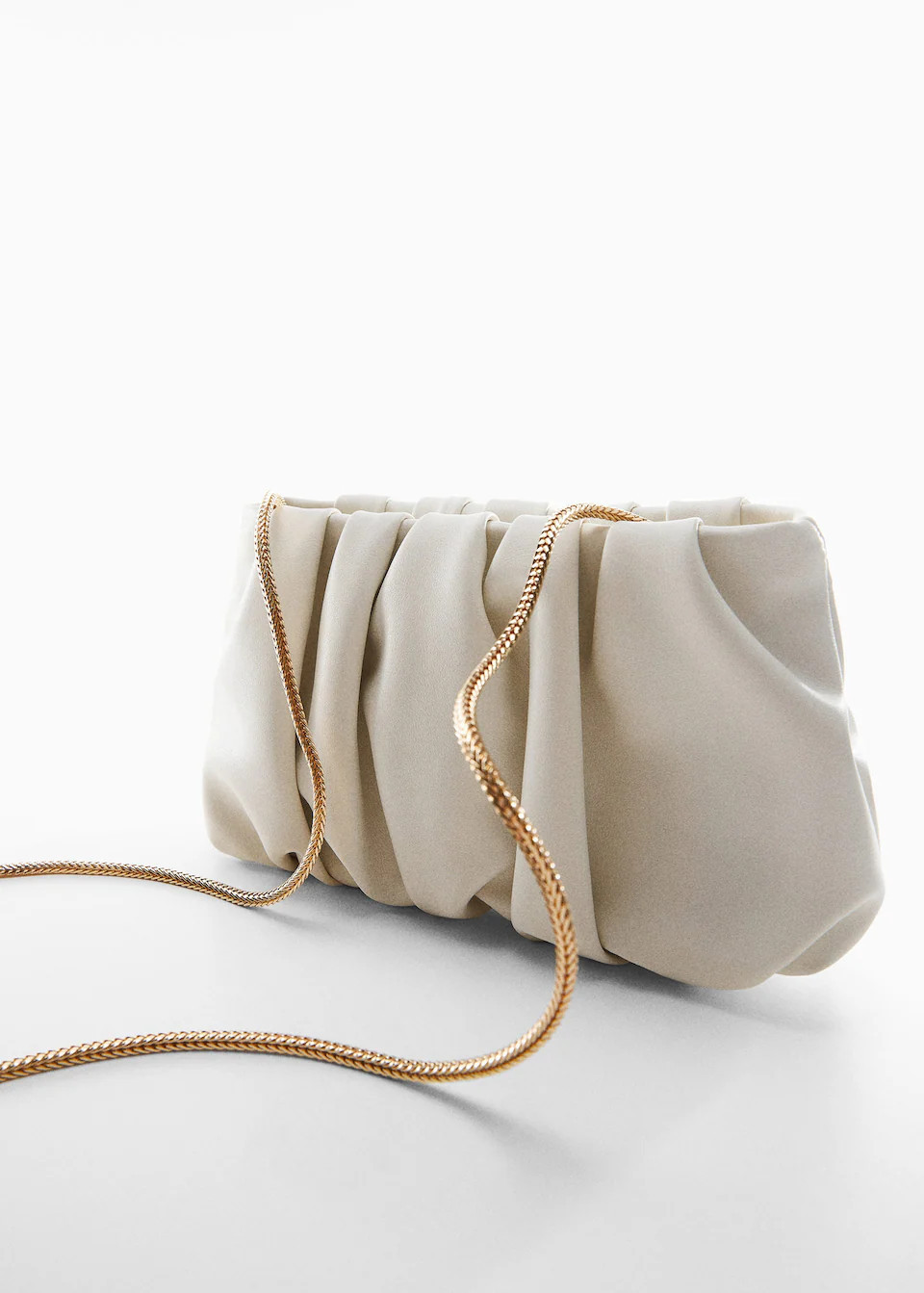 Quilted chain bag -  Women | Mango USA | MANGO (US)