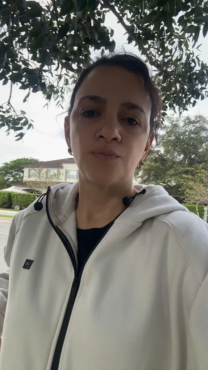 Let’s walk @Alo Yoga

#LTKmorningroutine #LTKfitnessgoals #LTKActive