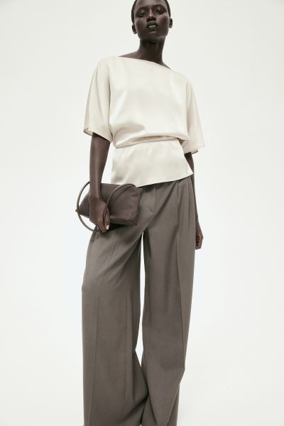 Tapered-waist Blouse - Boat Neck - Short sleeve - Light beige - Ladies | H&M US | H&M (US + CA)