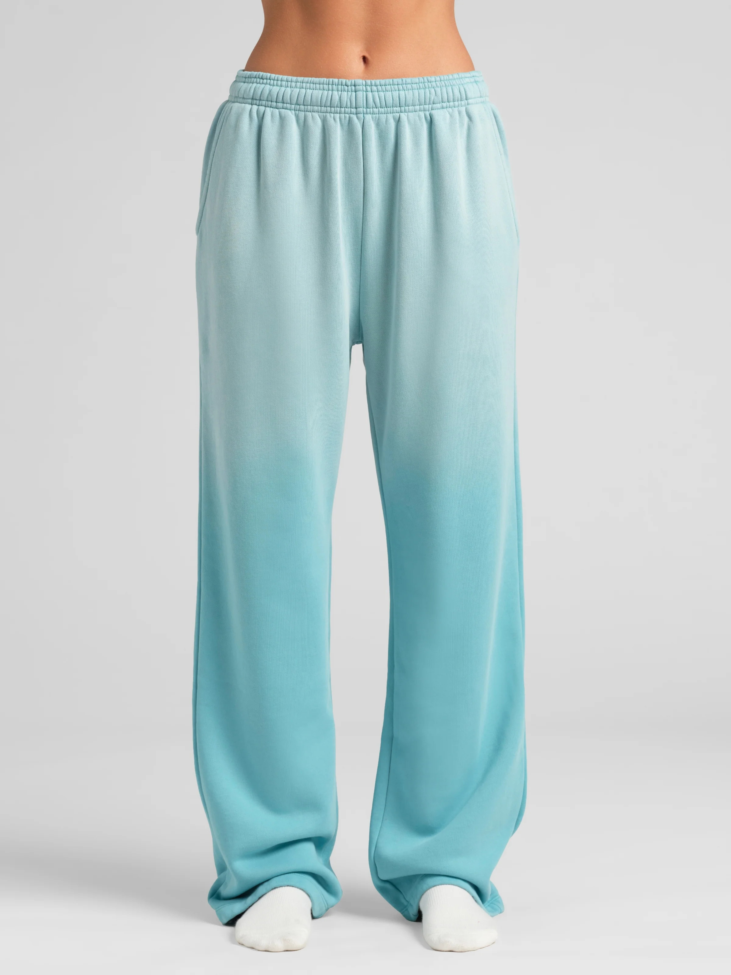 Comfrt Sunwashed Straight Leg Sweatpants | Coastal | M | Medium | Comfrt