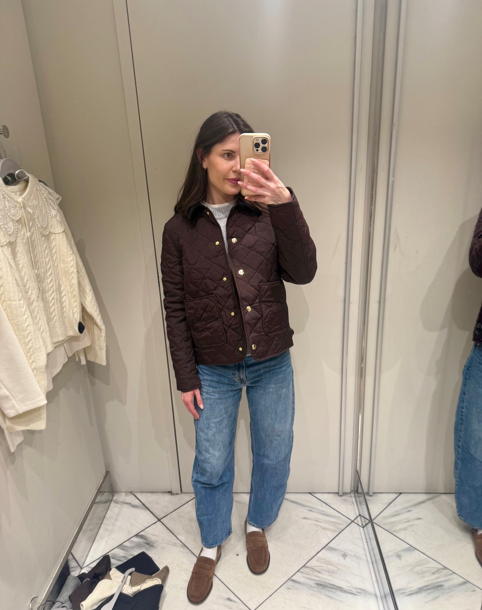 The best quilted jacket for only $50 at H&M!! Comes in a few colors. I’m in XS

#LTKFindsUnder100 #LTKTravel #LTKSeasonal