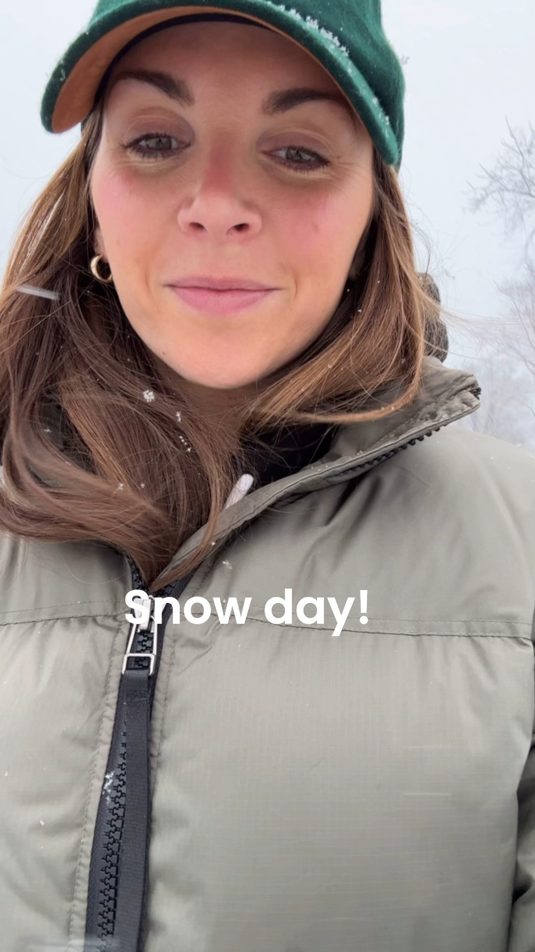 It’s a snow day! I’m wearing my quince puffer coat - it’s so warm!!