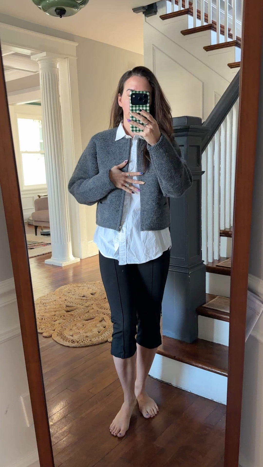 a warm cardigan to go over a white button-down to work from home today.

wool cardigan. greay wool cardigan capri pants. black capris. casual ootd.  work from home. 

@frame @Shopbop @gapstyle 

 

#LTKSpringSale #LTKootd #LTKSaleAlert