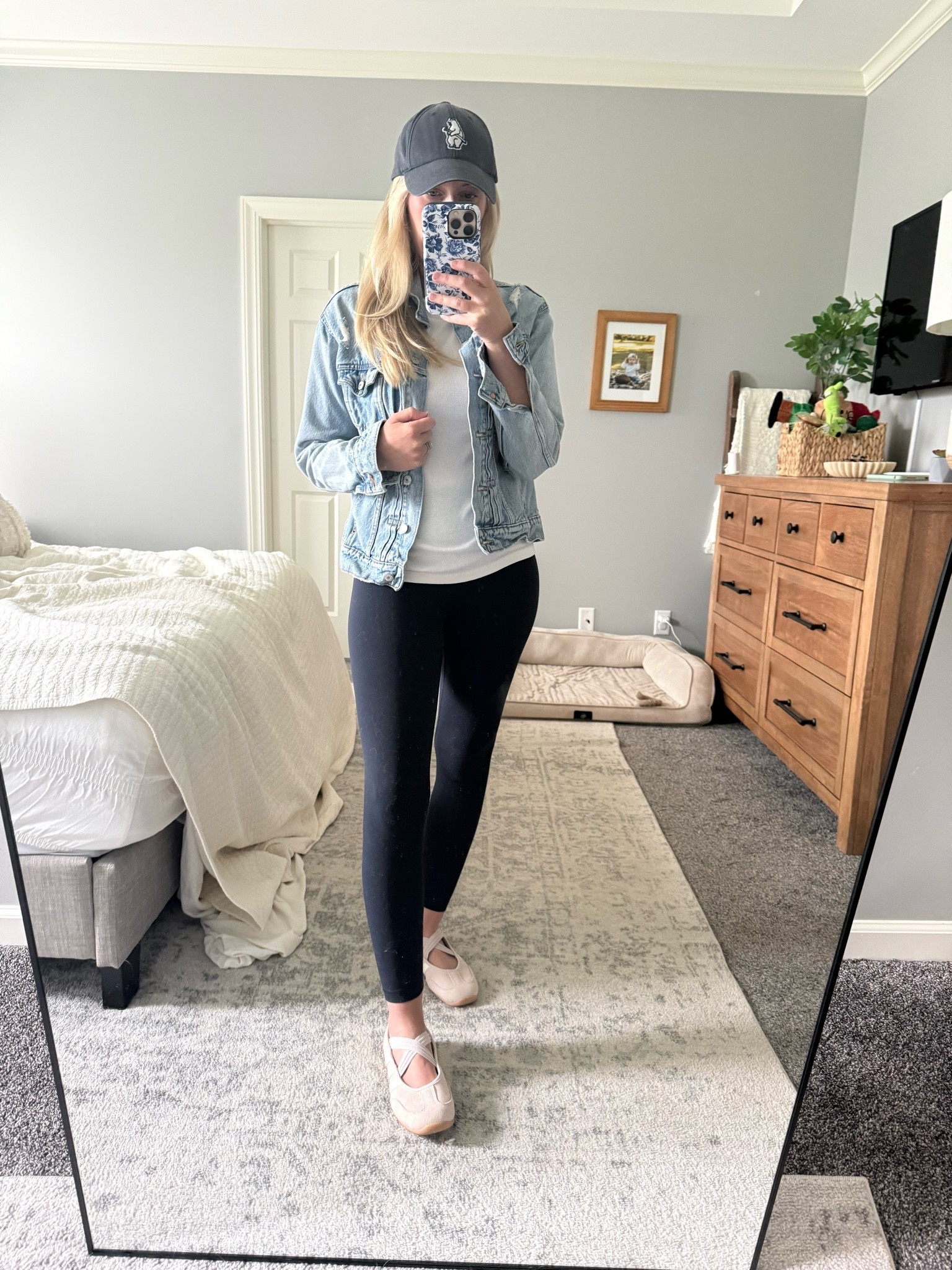 Sports Mom Saturday outfit

#LTKootd #LTKmomlife #LTKgrwm