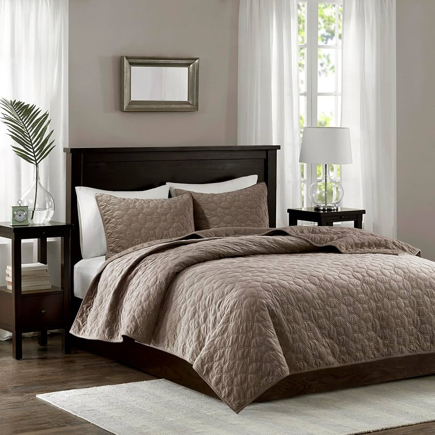 Madison Park Harper Quilt Set Velvet Casual Geometric Stitching Design All Season, Lightweight Co... | Amazon (US)