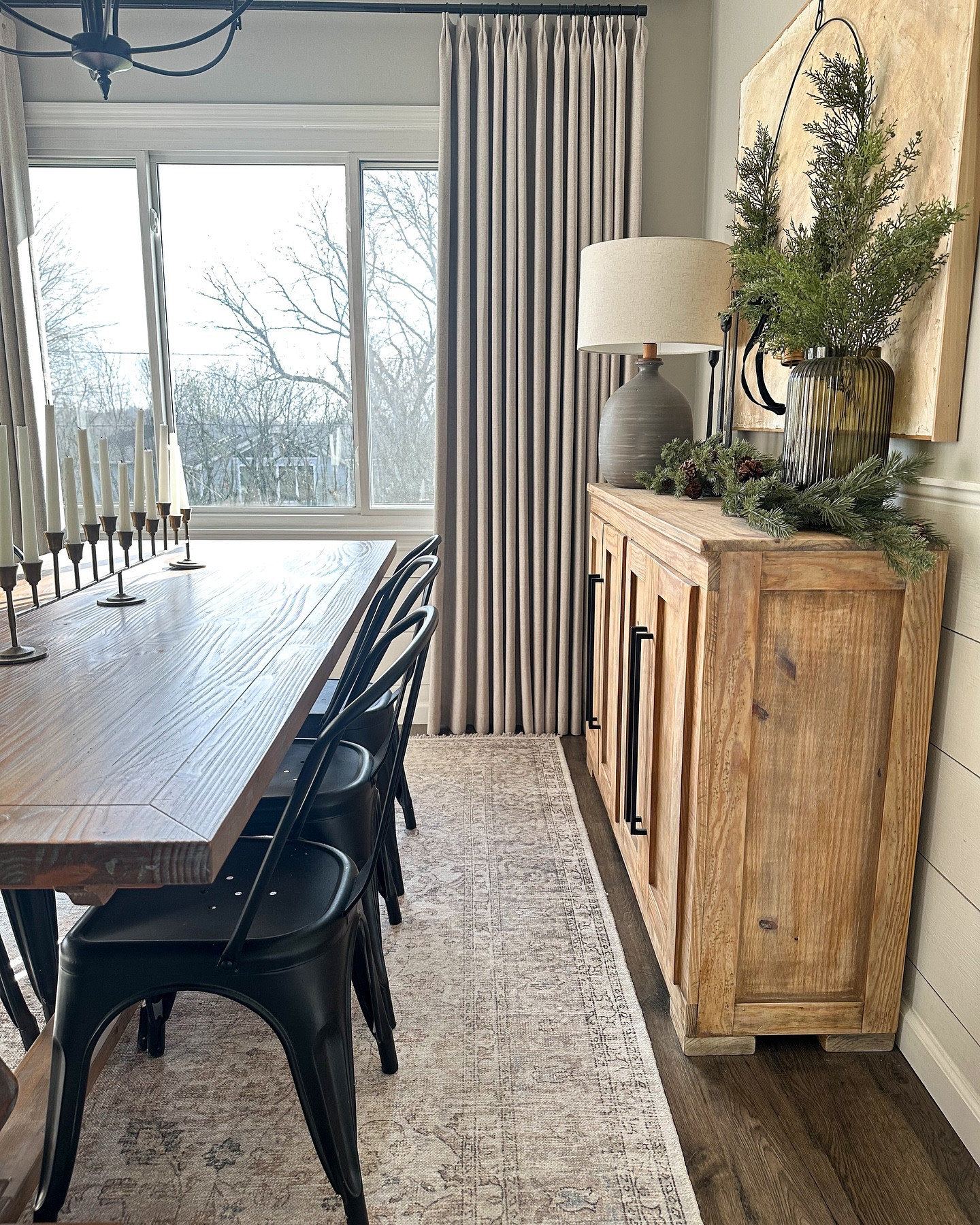 My @curtarra_curtains never disappoint 🫶🏼 these are the blackout curtains from Curtarra. We get a lot of sun in this room and it’s so nice to be able to block it during those hot summer days soon. There’s even an added snap feature at the end of the top and bottom of the panels to keep that perfect fold.


modern organic style.  Modern organic. modern dining room. Pinch pleat curtains.

#LTKHome