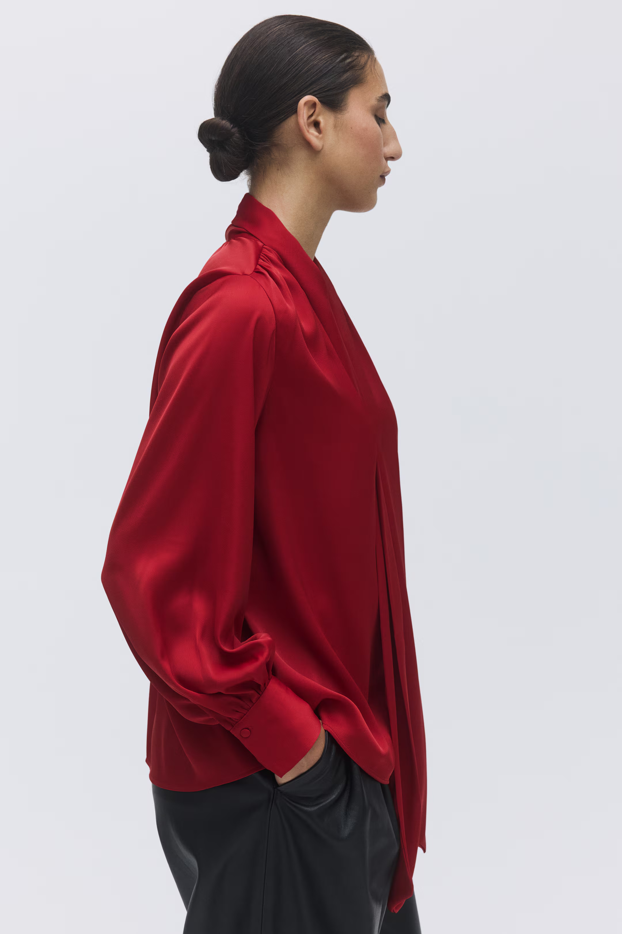 Tie-Neck Chiffon Blouse | H&M (US + CA)