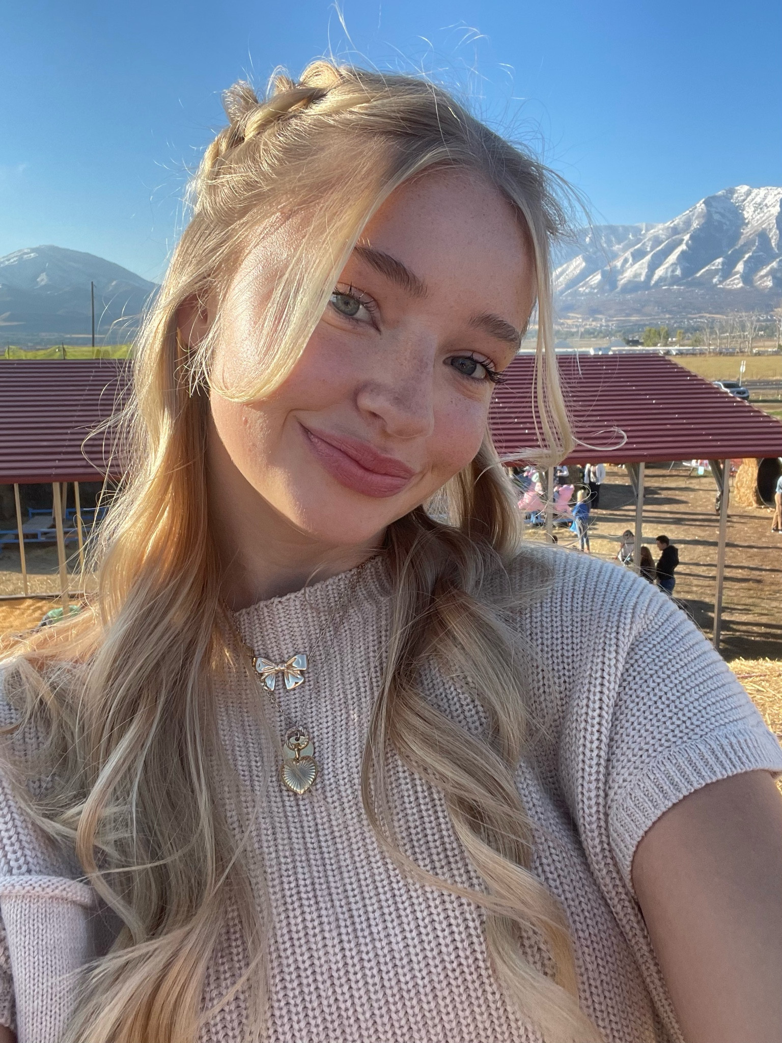 Bow necklace🎀🎀

#LTKSaleAlert #LTKBump